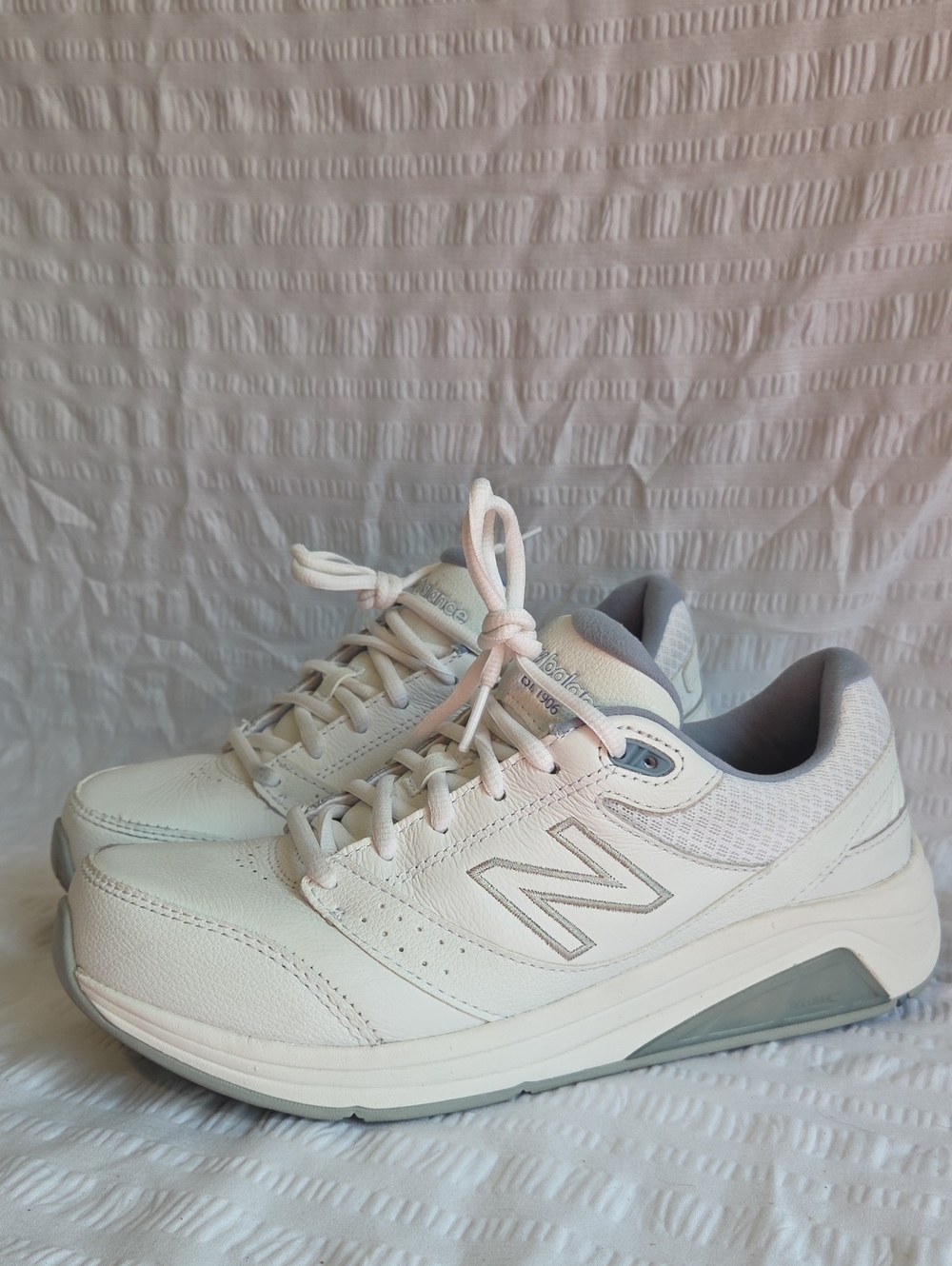 New Balance 928v3 Walking Shoes - Women's Size 8